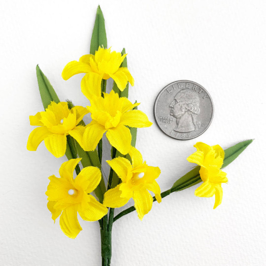 6 Yellow Fabric Daffodil Narcissus Blossoms ~ Austria ~ 1"